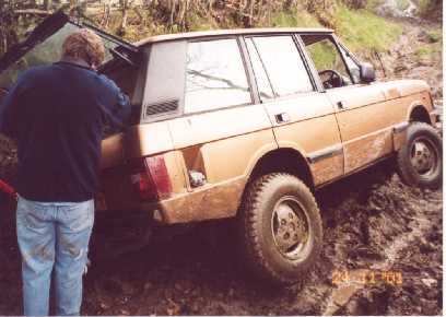 "the Beast" classic Rangerover firmly stuck in a hole in a remote greenlane in Wales