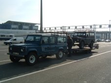 Recovery of Landrover seriesIII SWB by Landrover 110 CSW 3.5V8, location Calaise
